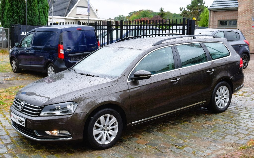 Vw Passat 1.6CR TDi/1st Owner/HISTORY/GARANTIE, Auto's, Volkswagen, Voorwielaandrijving, https://public.car-pass.be/vhr/531de986-e3b2-403b-9a2a-d4dc46642ea9