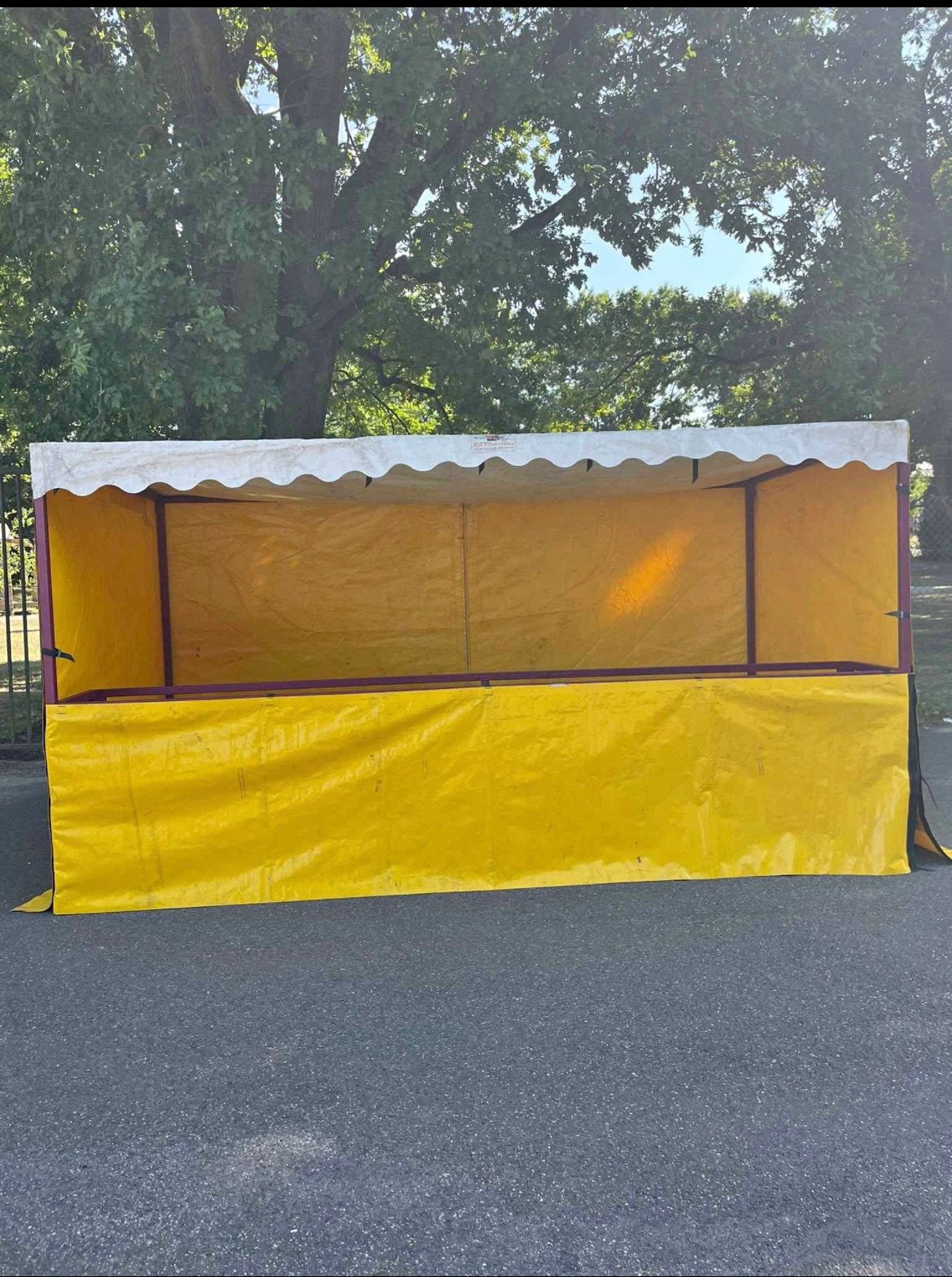 “Tent te huur”, Enlèvement, Comme neuf