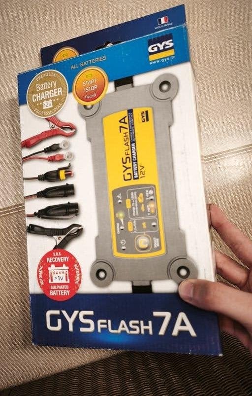 (envoi vinted) chargeur maintien batterie voiture, Enlèvement, Neuf