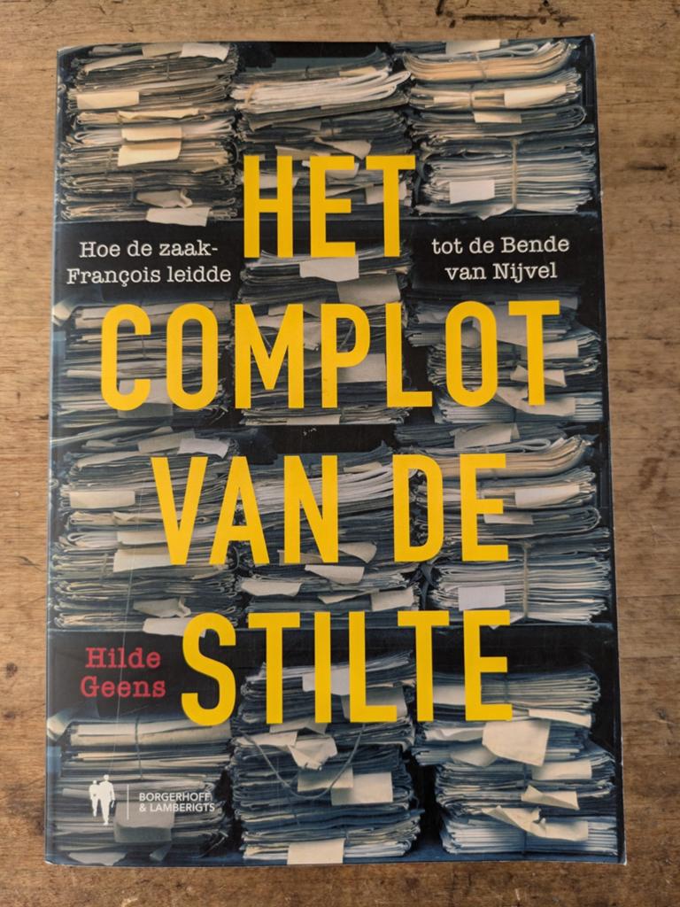 NIEUW boek Het complot van de stilte / Hilde Geens, Boeken, Politiek en Maatschappij, Ophalen of Verzenden