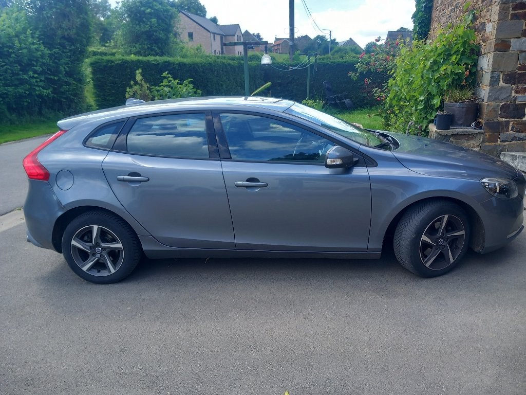 auto, Voorwielaandrijving, Stof, 4 cilinders, 5 deurs