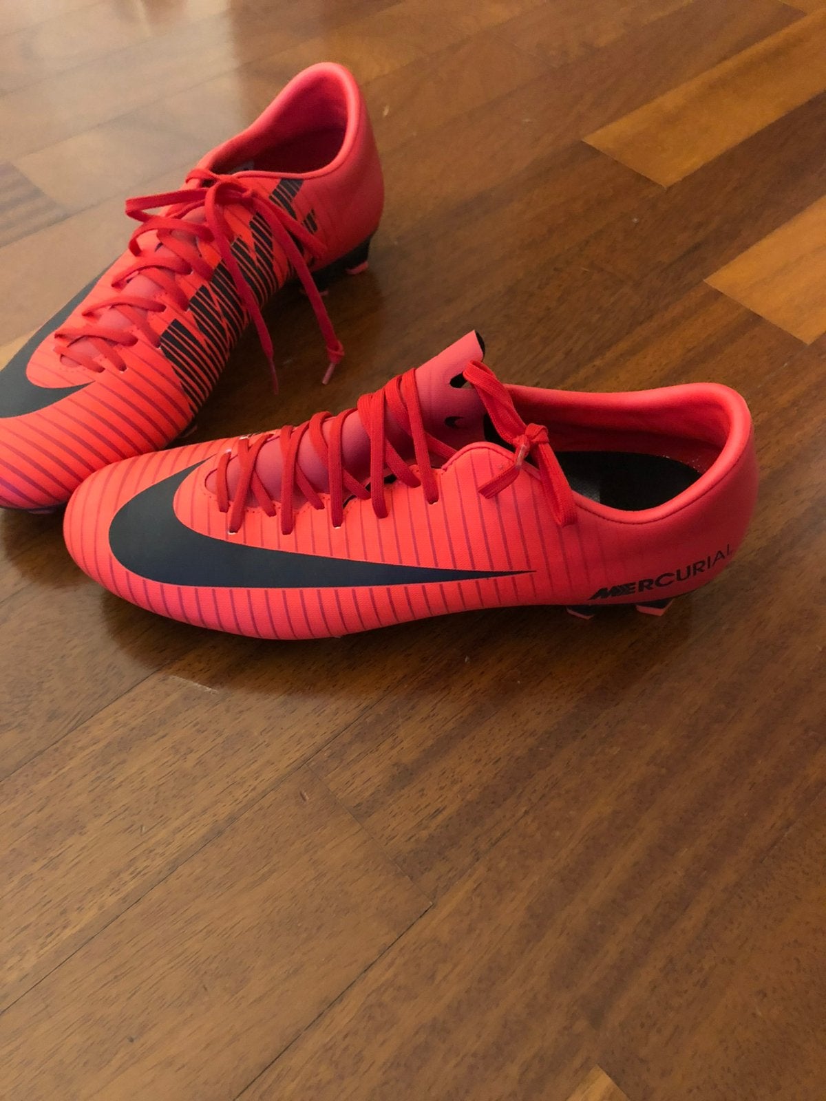 chaussures de foot Nike, taille 44, Enlèvement, Comme neuf, Chaussures