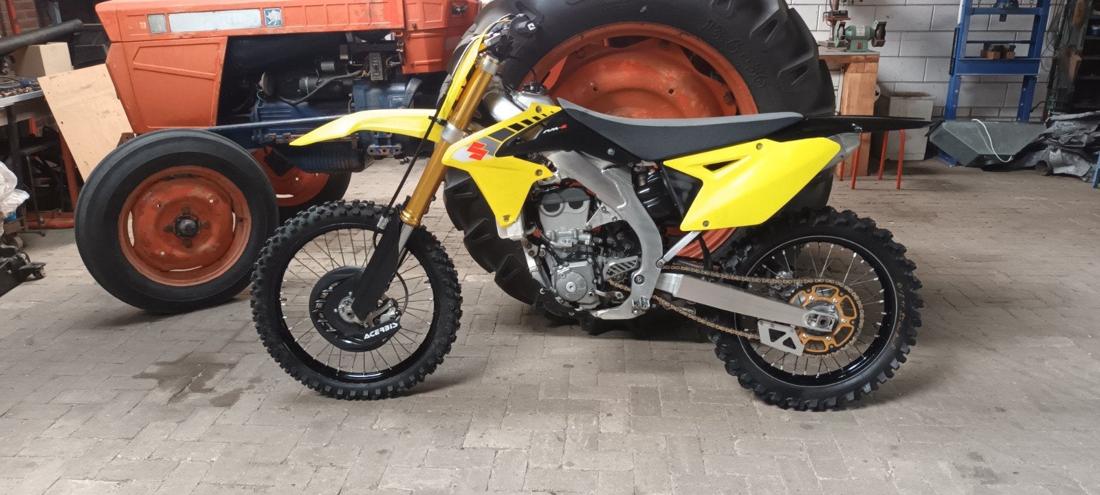 Suzuki RMZ 450, Ophalen