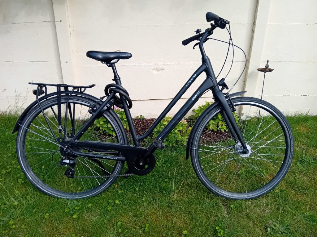 Damesfiets Giant Attend RS in zeer goede staat, Ophalen, Velgrem, Versnellingen, Giant