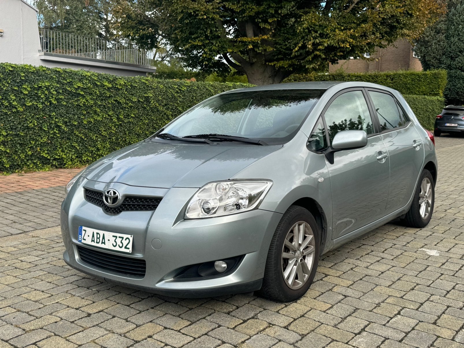 Toyota Auris 1.6 essence , airco , automatique , 69.900km !, Achat, Entreprise, Entretenue par le concessionnaire, Noir
