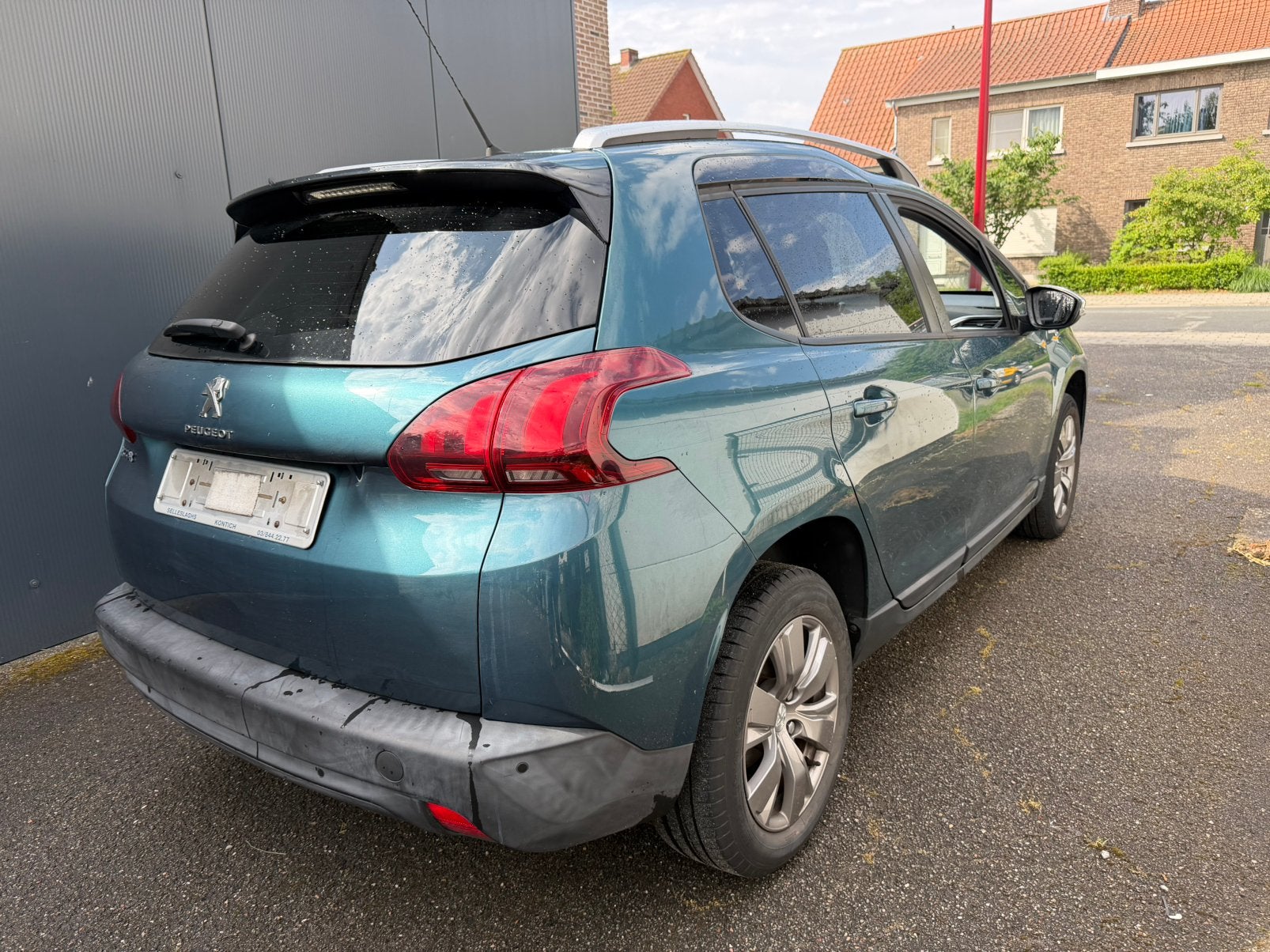 Peugeot 2008 / 1.2 Benzine / Euro 6 / 57.000 km, Autos, Achat, Entreprise, Boîte manuelle, Entretenue par le concessionnaire