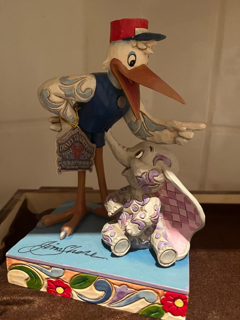 Disney traditions dumbo en stork  SIGNED by jim shore, Ophalen, Bambi of Dumbo, Zo goed als nieuw, Beeldje of Figuurtje
