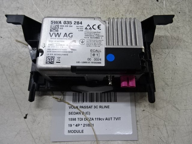 UNITE ELECTRONIQUE Volkswagen Passat (3G2) (5WA035284), Utilisé, Volkswagen