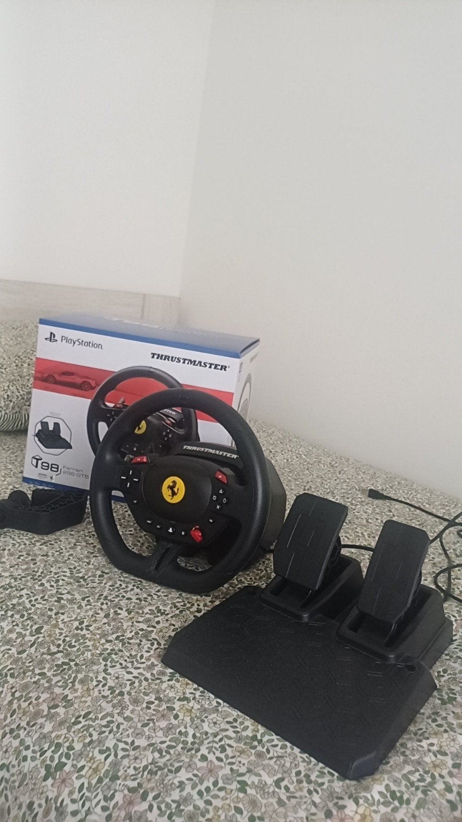 T98-P Ferrari 296 GTB, Ophalen of Verzenden, Zo goed als nieuw, Stuur of Pedalen, PlayStation 4