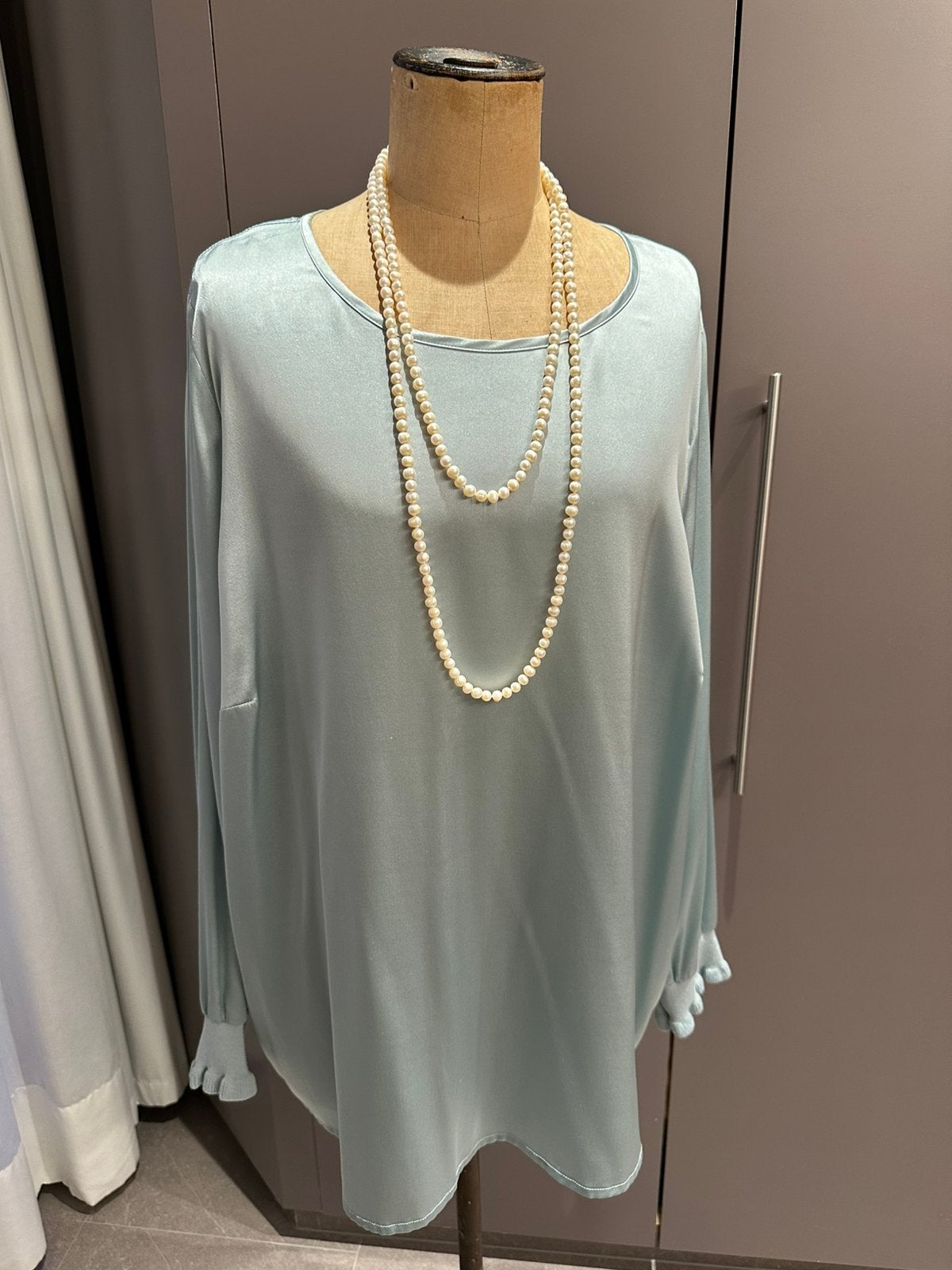Nouveau chemisier en soie de XANDRES GOLD, taille 50, Enlèvement ou Envoi, Neuf, Bleu, Chemisier ou Tunique