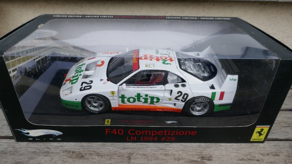 Hotwheels Elite 1/18 Ferrari F40 Comp LM 1994 #29 met OVP, Hobby & Loisirs créatifs, Enlèvement ou Envoi, Comme neuf, Voiture