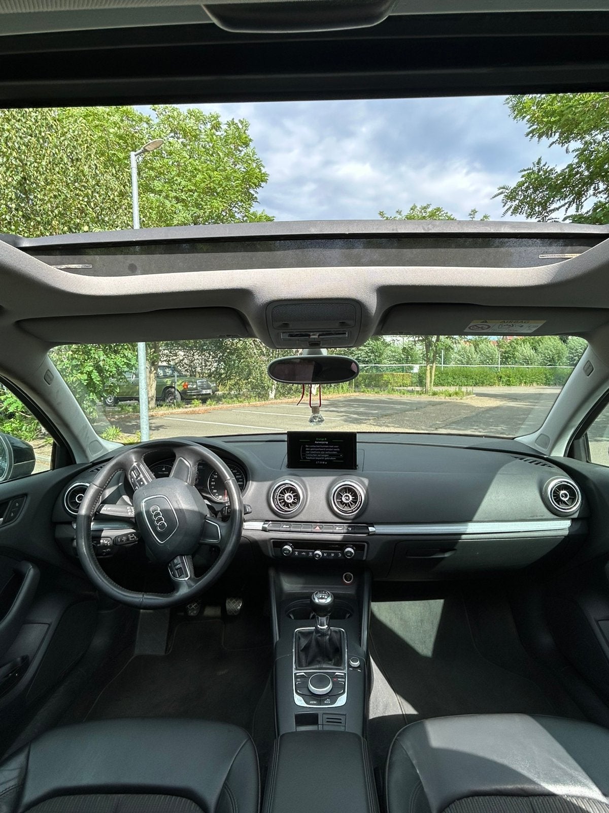 Audi A3 1.6 TDI export/handelaar, Auto's, Voorwielaandrijving, Euro 5, Zwart, 5 deurs