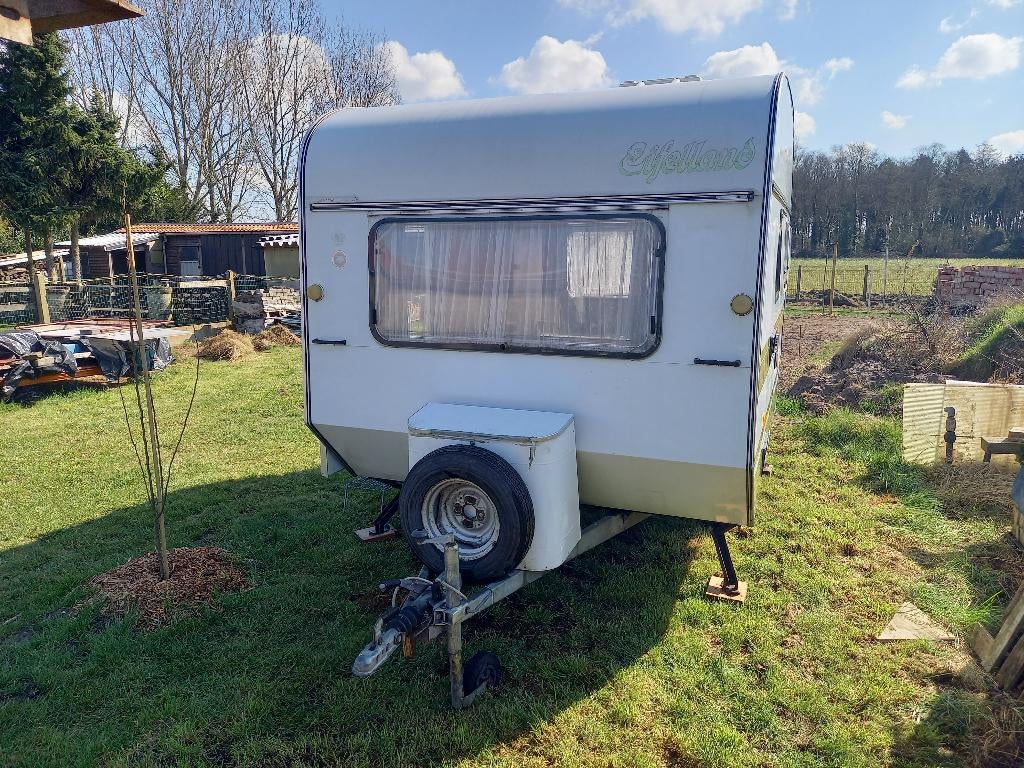 Caravan Oldtimer merk Knaus < 750 kg, Caravans en Kamperen, Treinzit, Particulier, 500 - 750 kg, Knaus