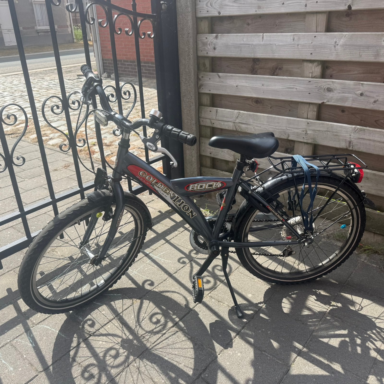 Golden Lion Rock fiets, Ophalen, Zo goed als nieuw, 22 inch