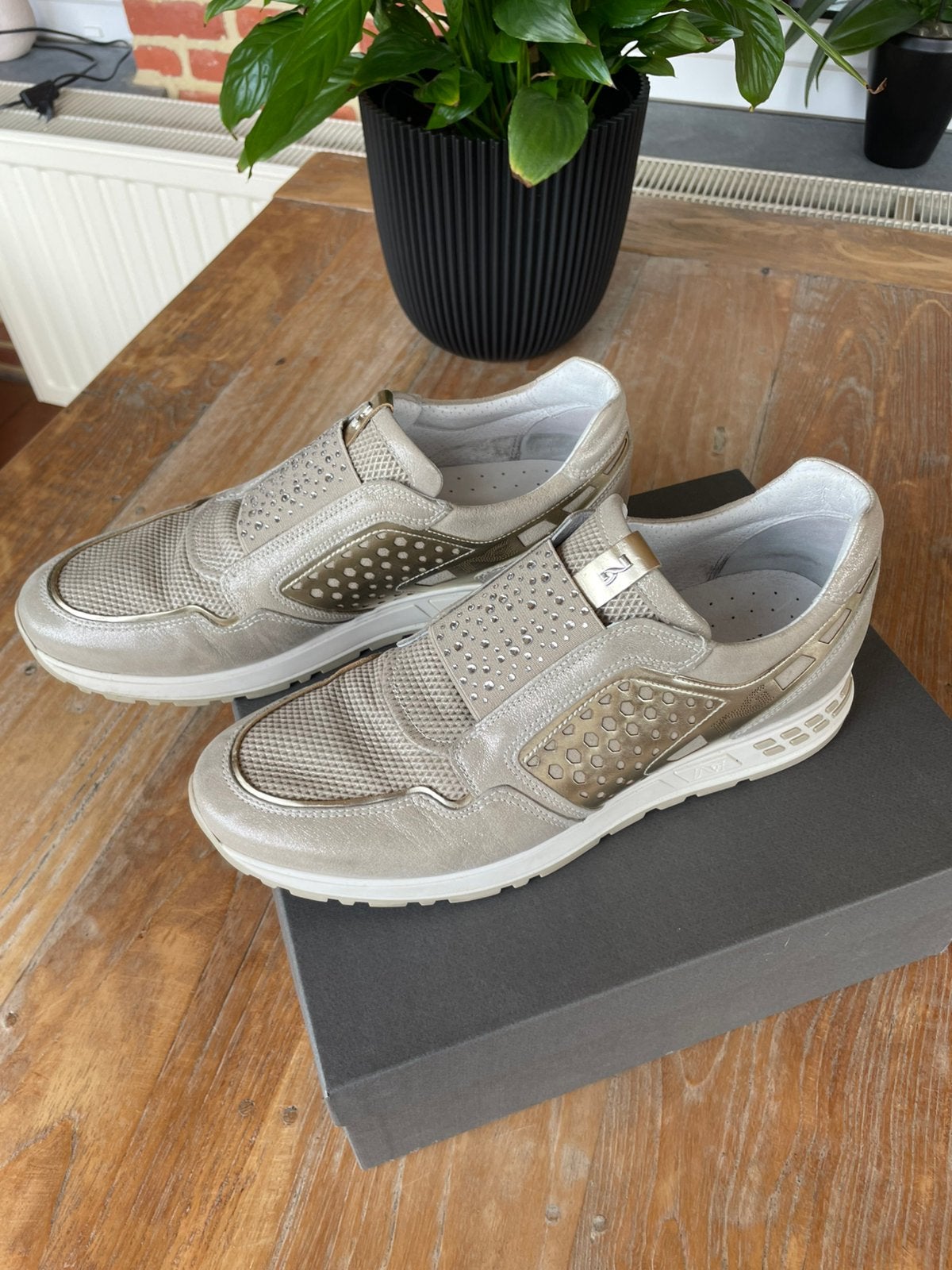 Nerogiardini sneakers maat 41, Kleding | Dames, Ophalen of Verzenden, Zo goed als nieuw, Sneakers