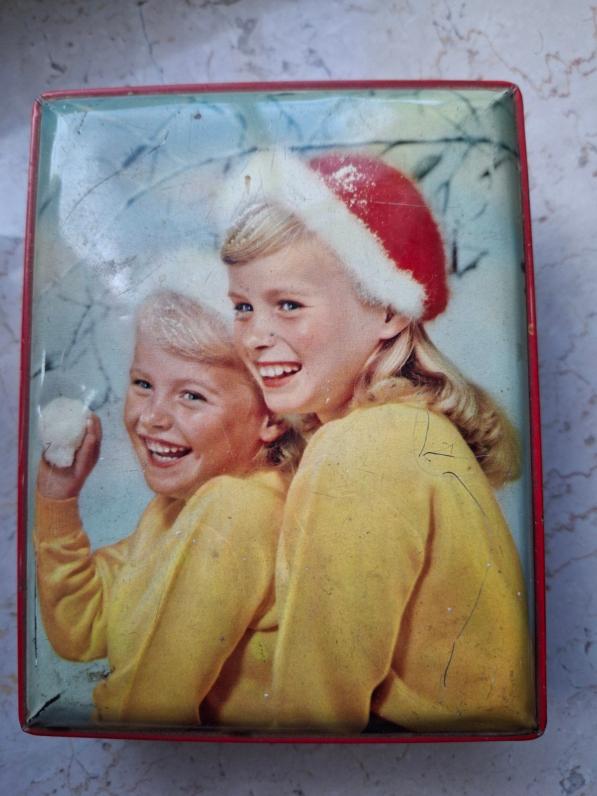 vintage blikken doos, Ophalen