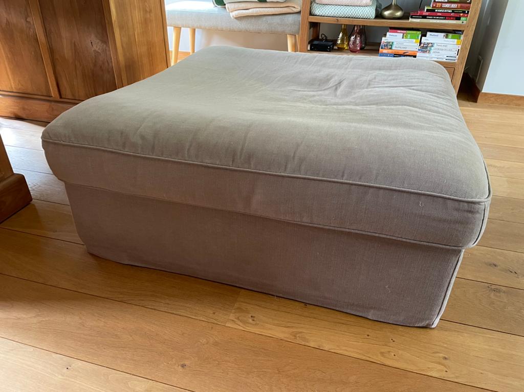 Poef, Huis en Inrichting, Zetels | Voetbanken en poefs, Ophalen, Gebruikt, Vierkant, 100 tot 125 cm