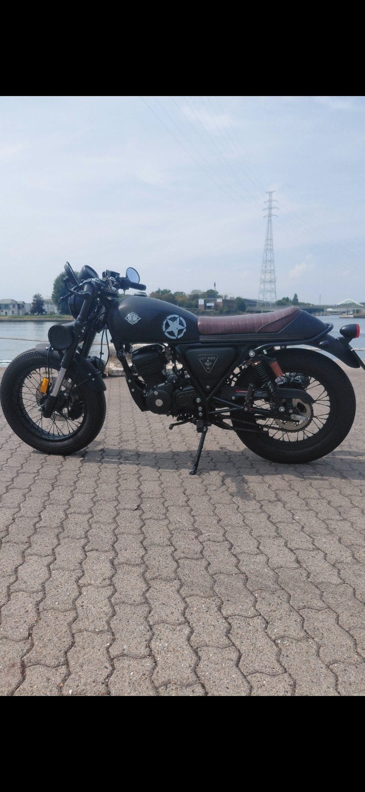 ARCHIVE 125cc CAFÉ RACER – 2024 – SLECHTS 7.400 KM, Motoren, Chopper, Gebruikt, Particulier, 125 cc