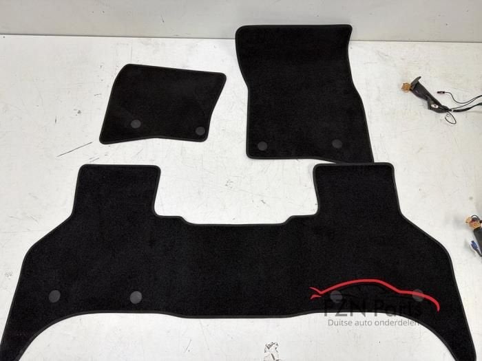 Land rover New Defender Mattenset velours, Ophalen of Verzenden, Gebruikt