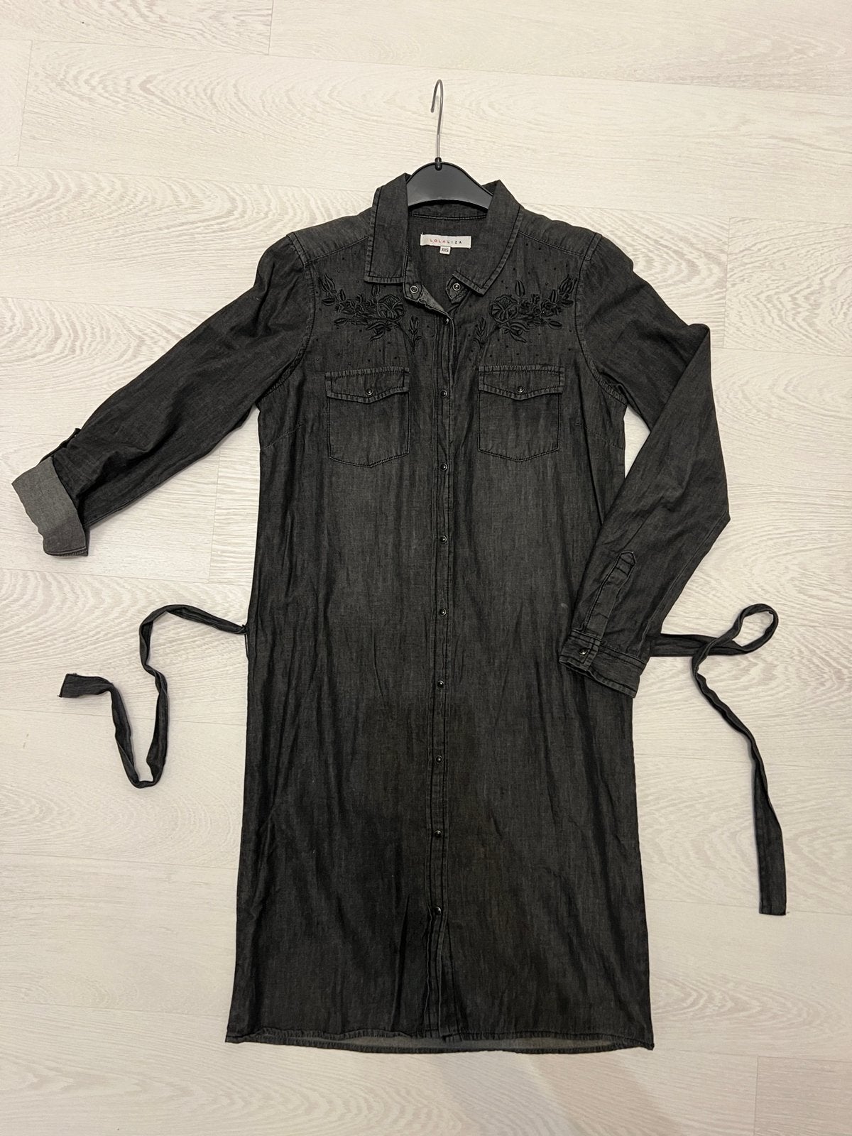 Nieuwstaat jeanslook jurk XS/S, Kleding | Dames, Ophalen, Zo goed als nieuw