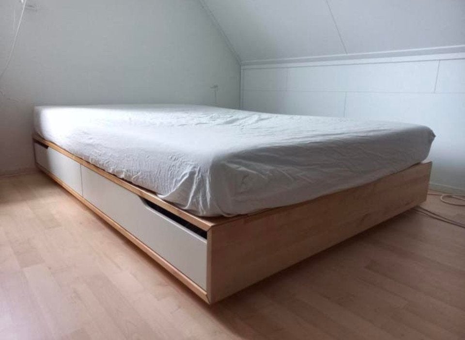 Ikea bed MANDAL 140X200CM, Huis en Inrichting, Slaapkamer | Bedden, Ophalen