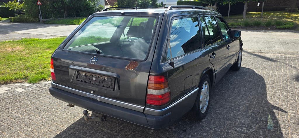 Mercedes 250TD Oldtimer 1992 met 295.000km, foto 5