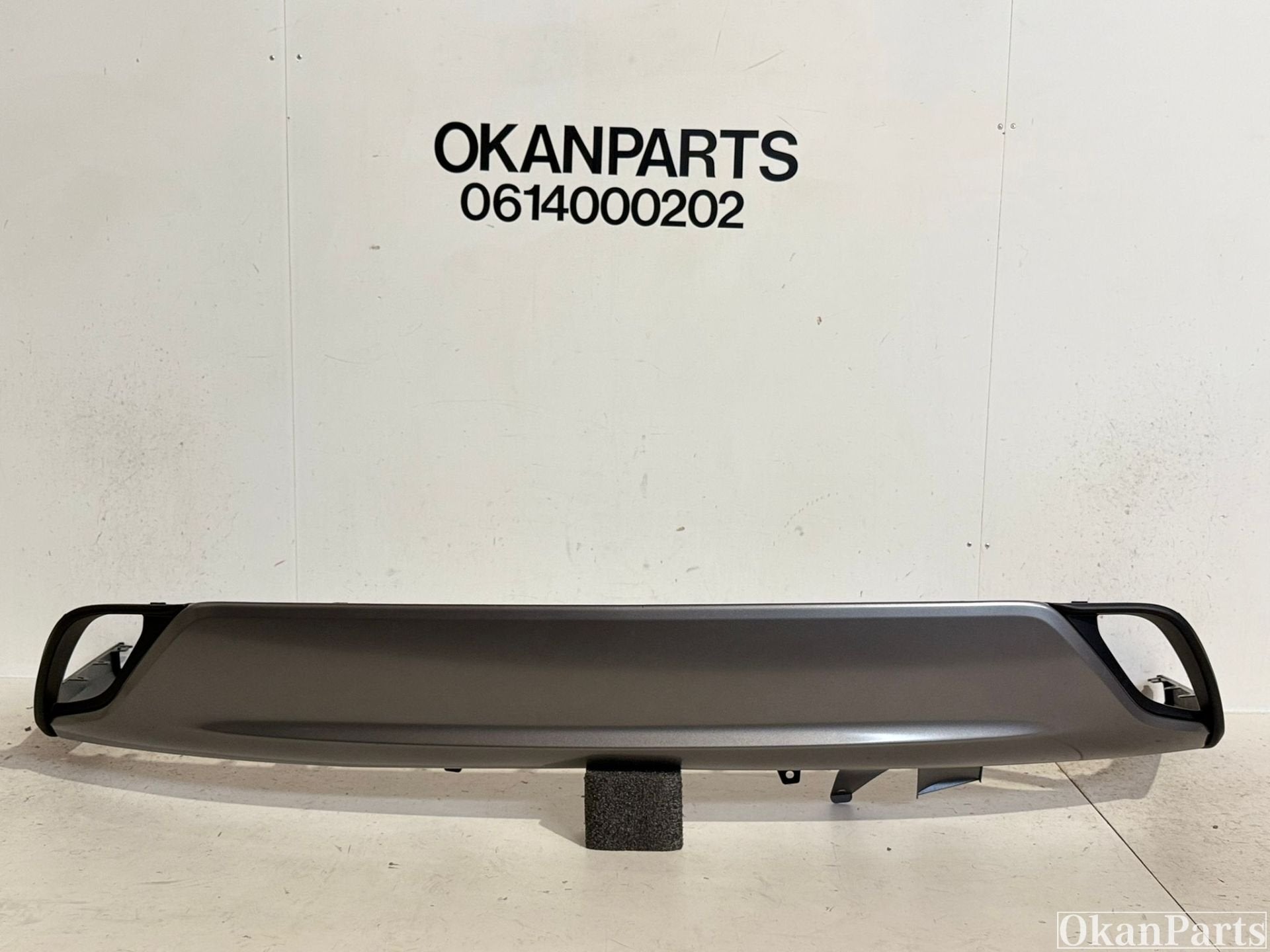 Toyota Highlander Diffuser 52169-0E110, Info@fabrikant.eu, Fabrikantstraat 1
1000 AA  Amsterdam, NL, Achter, Bumper