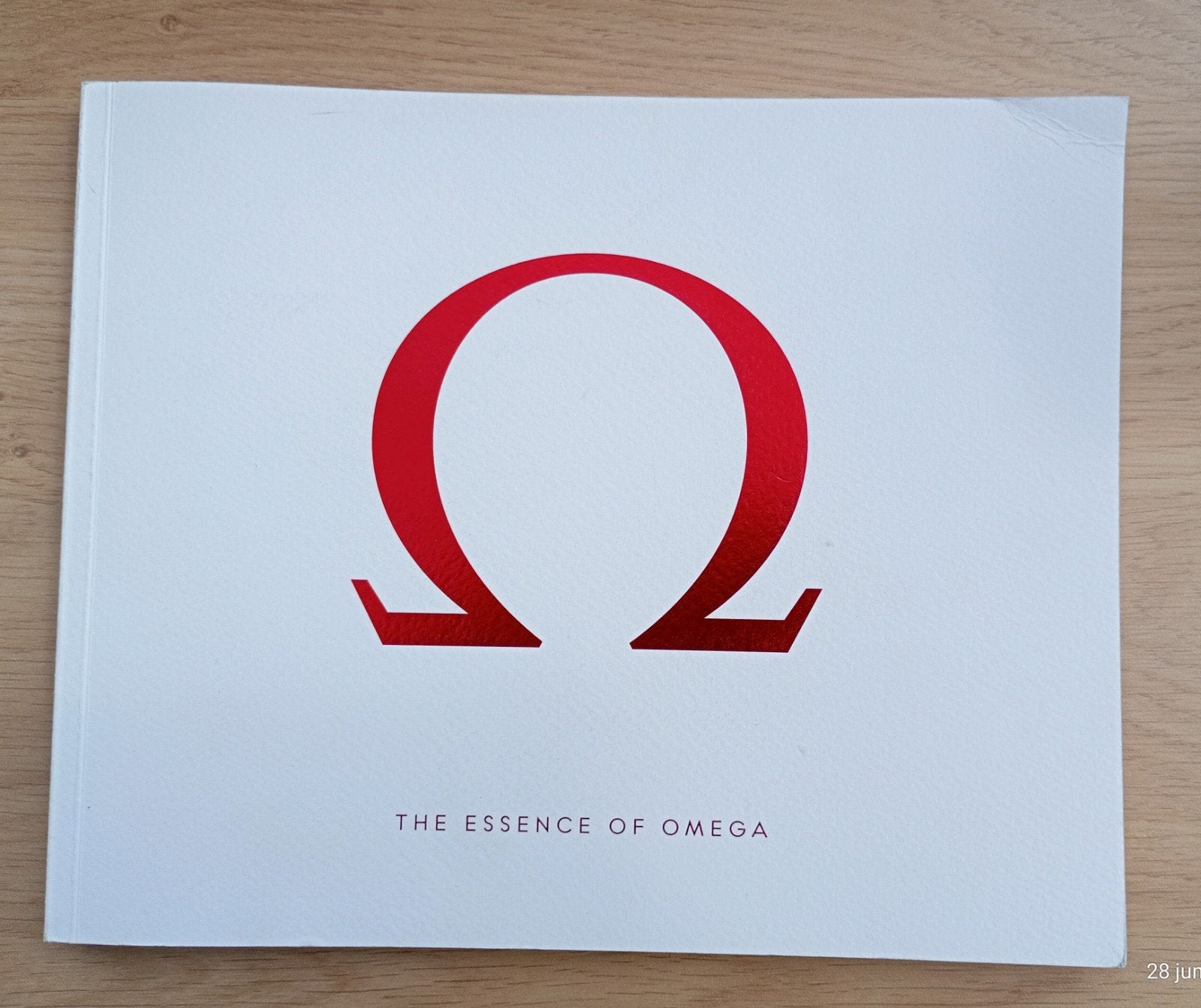 Omega Watches official catalog 2021, Ophalen of Verzenden, Zo goed als nieuw, Overige onderwerpen