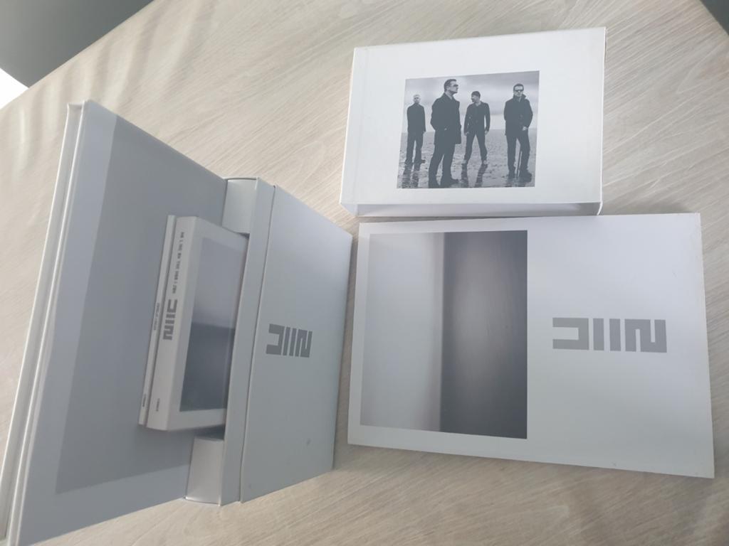 Coffret U2 No Line On The Horizon + 1 livre, Audio, Tv en Foto, Fotoalbums en Accessoires, Ophalen of Verzenden