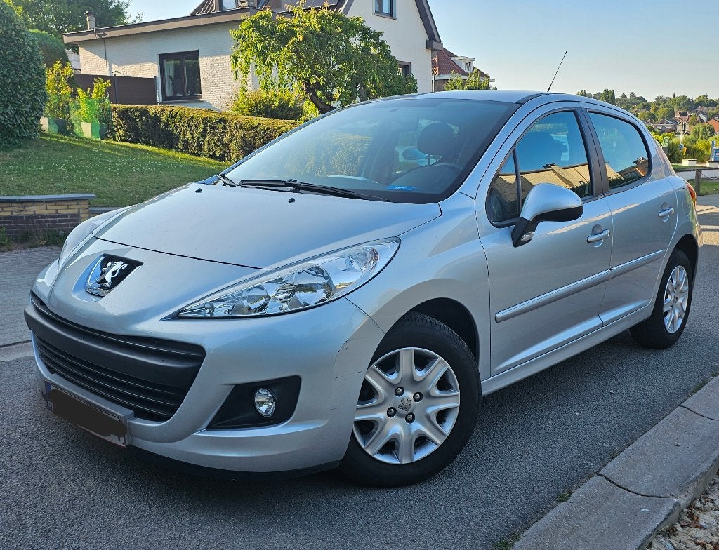 Peugeot 207 (88 000km!!) 2012, Autos, Peugeot, Argent ou Gris, Achat, 4 portes, Boîte manuelle
