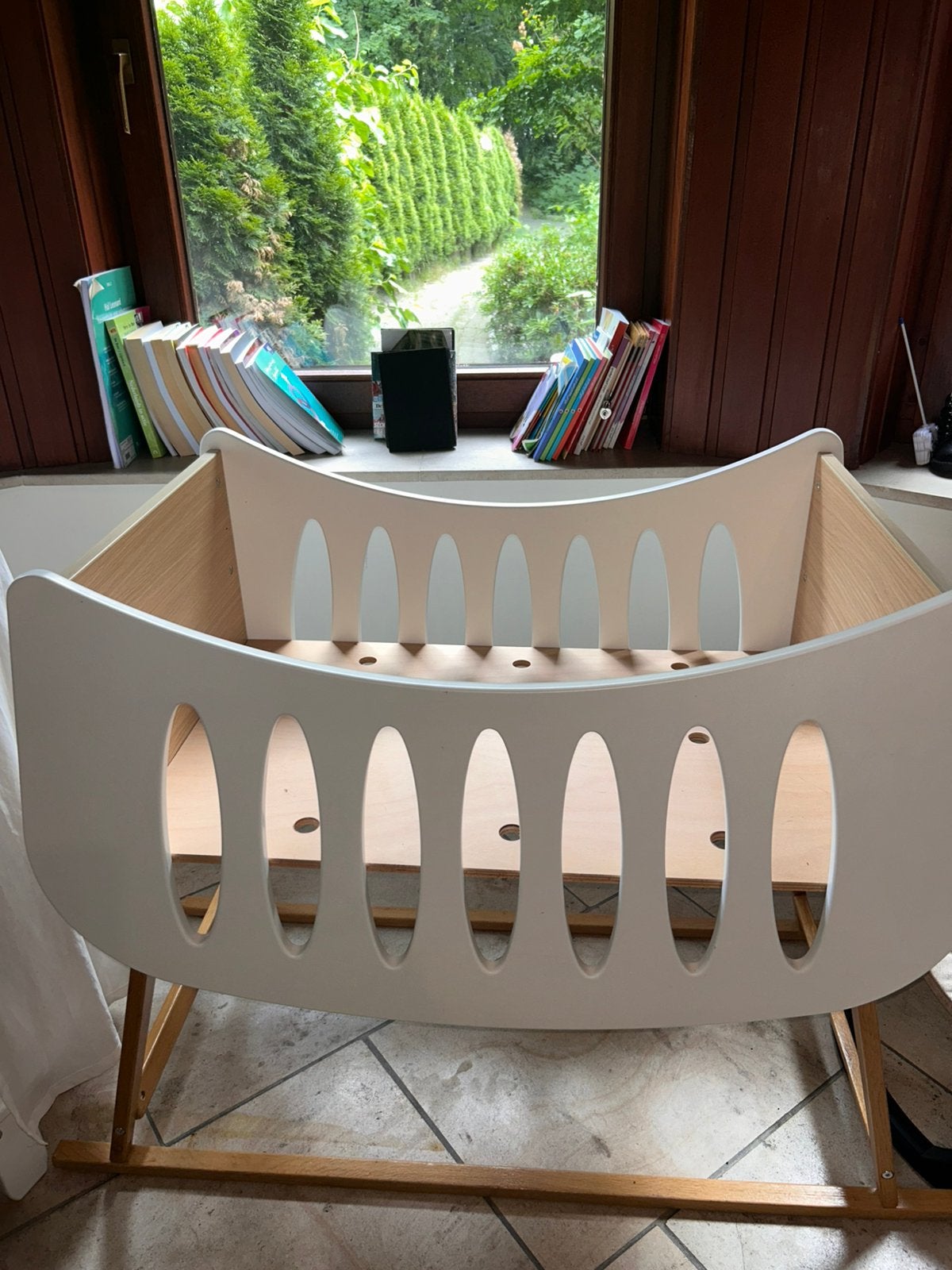 Prachtige design wieg, Kinderen en Baby's, Babywiegjes en Ledikanten, Ophalen, Zo goed als nieuw, Wieg