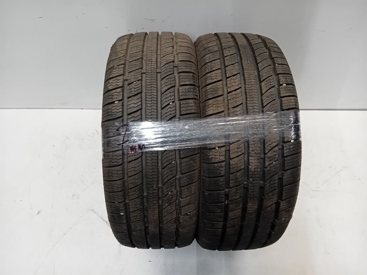 Bandenset 2 stuks 4-Seizoenen 205 45 R16, Autos : Pièces & Accessoires, Onderdelen@venauto.nl, Van der Ven Autorecycling B.V.