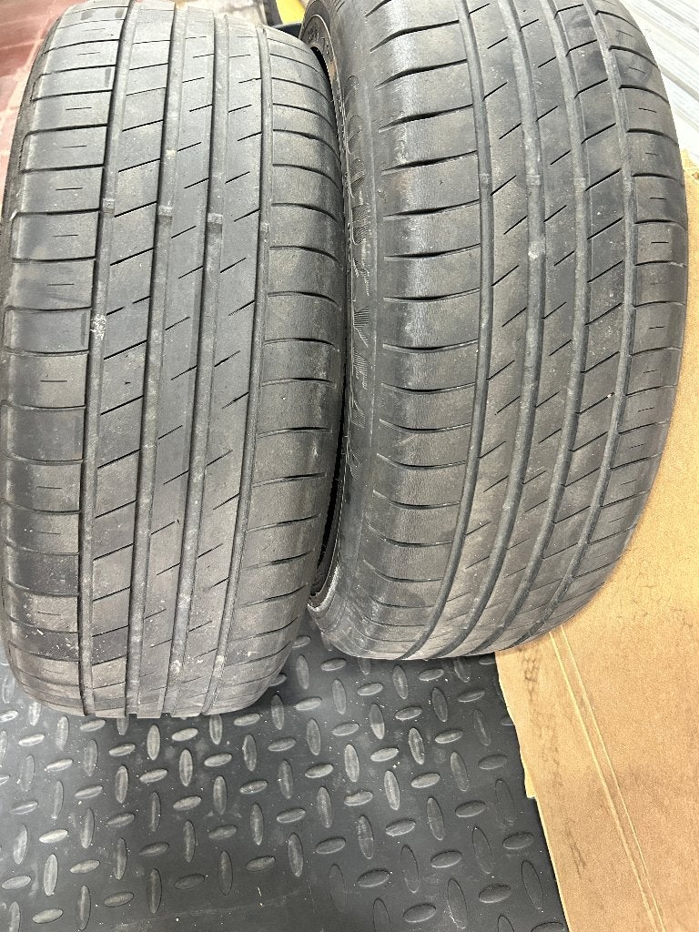 Banden 205 55 R17 91W *, Auto-onderdelen, Banden en Velgen, Ophalen, Gebruikt, 17 inch, 205 mm