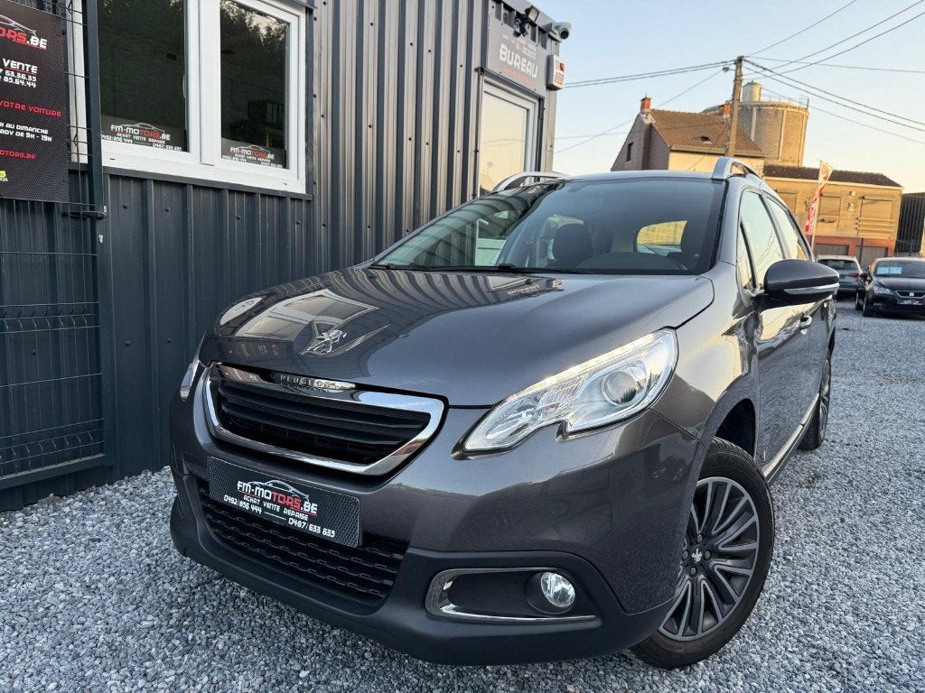 Peugeot 2008 1.2i/1e hoofd/GPS/onderhoud + 1 jaar garantie, Auto's, Voorwielaandrijving, Stof, 1199 cc, 5 deurs
