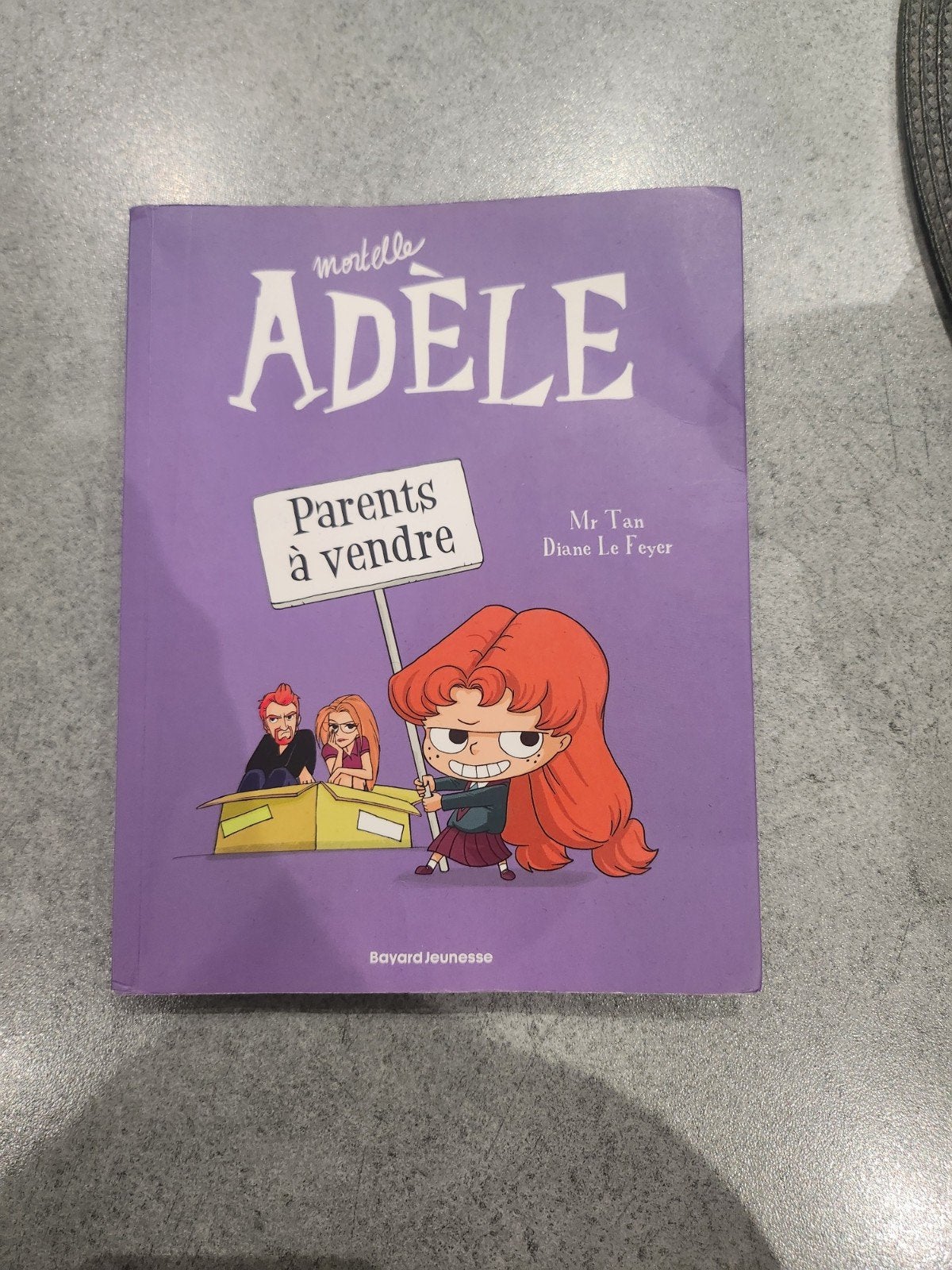 livre mortelle adèle, Enlèvement ou Envoi