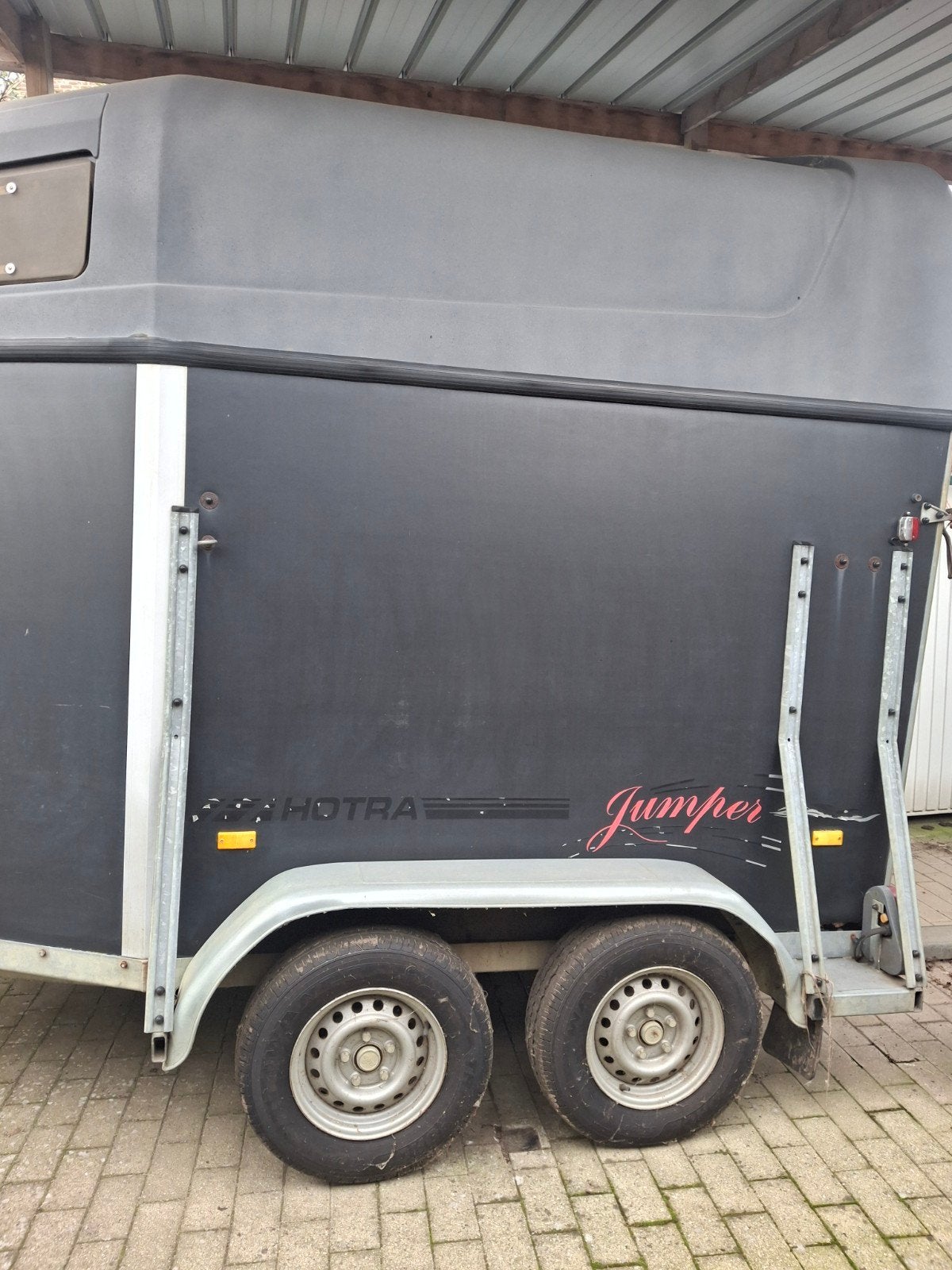 paardenaanhangwagen, Ophalen