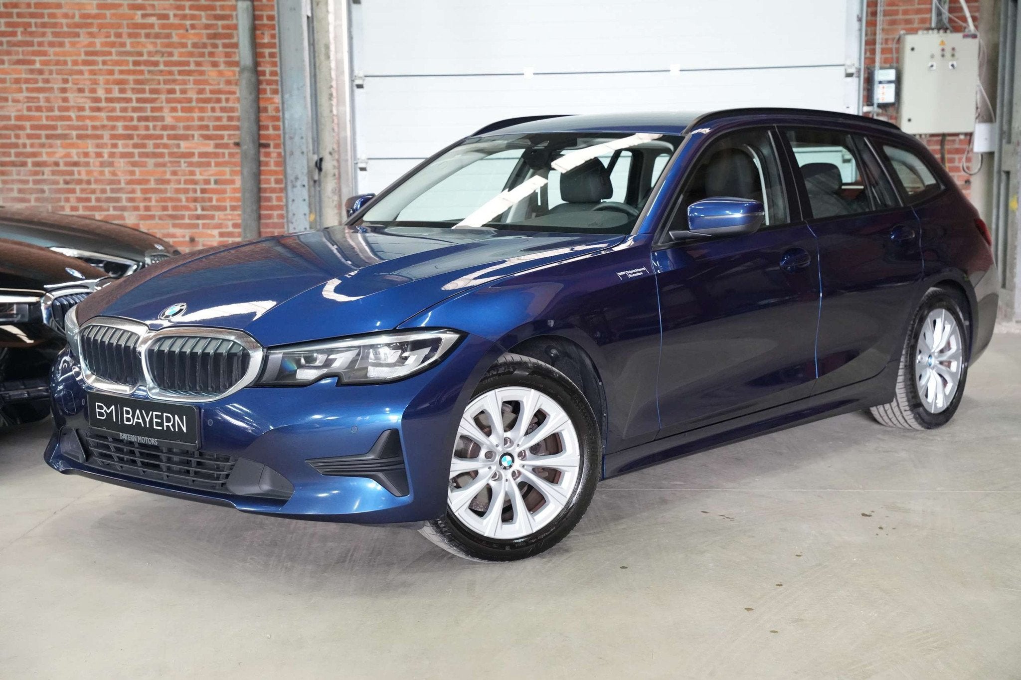 BMW 318 dA Automaat Garantie LED Leder Navi Carplat Cruise, Auto's, BMW, Automaat, 135 pk, 4 cilinders, Blauw