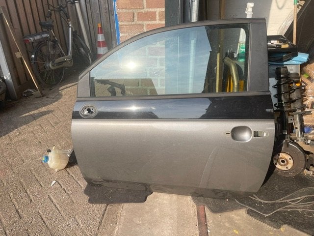 PORTIER LINKS VR343 Abarth 500 / 595 / 695 (01-2008/-), Taurusavenue 1
2132 LS  Hoofddorp, NL, Webaccessibility@stellantis.com