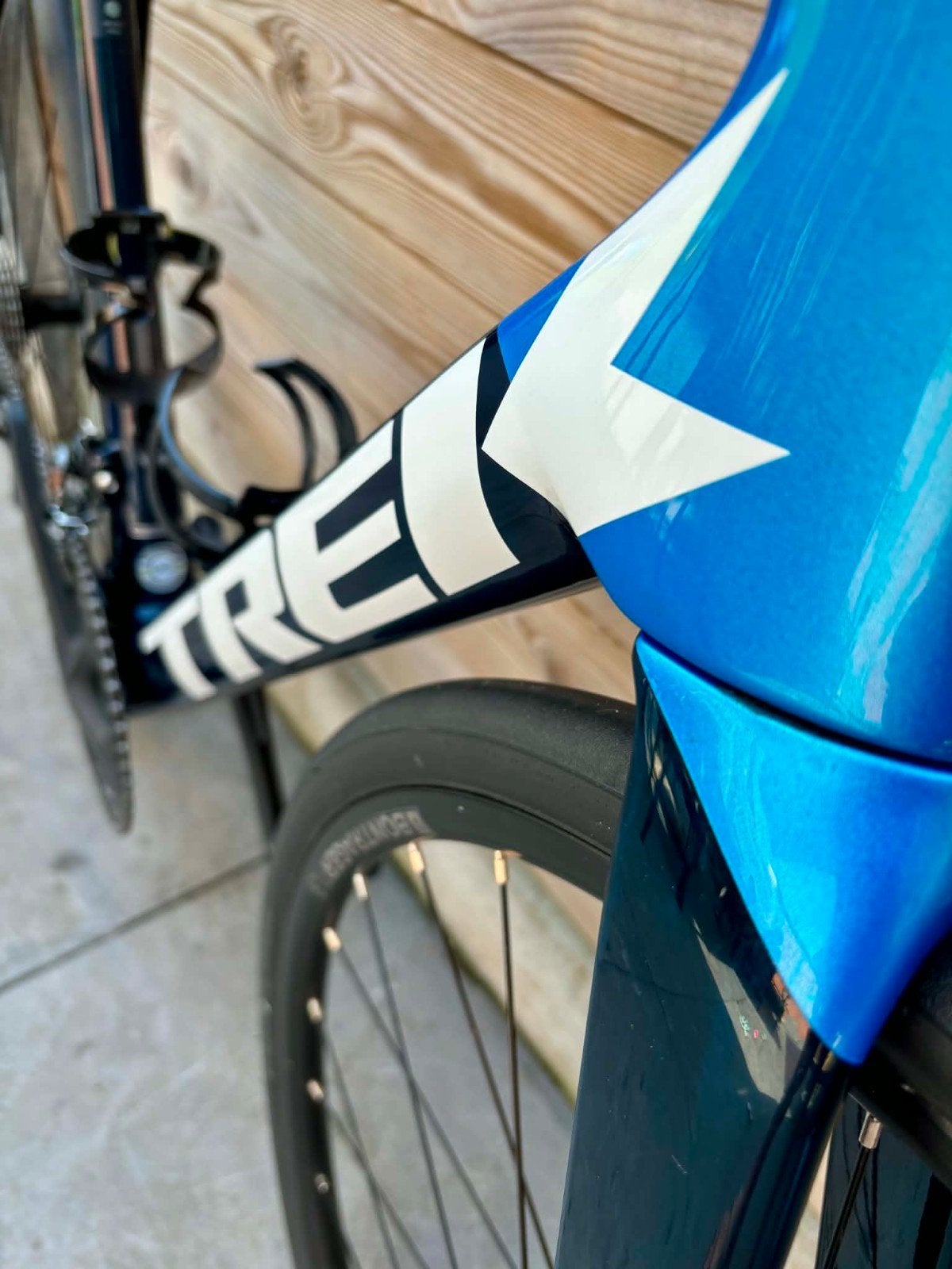 Trek emonda racefiets, Enlèvement