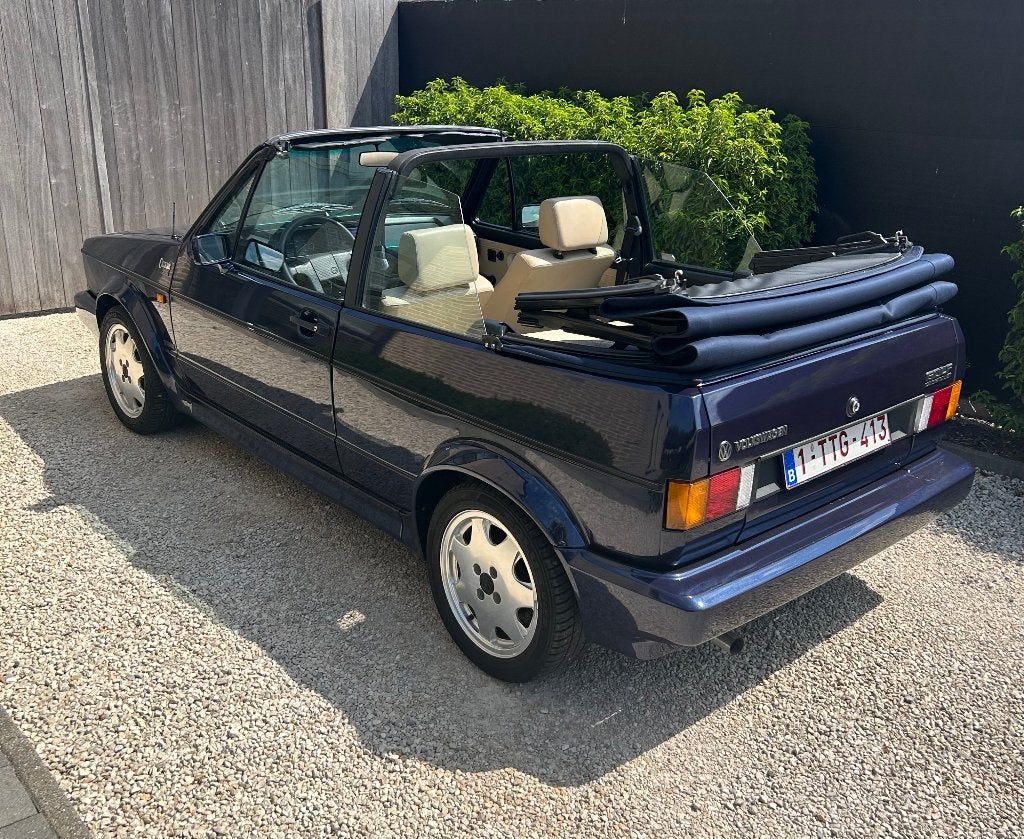 Golf 1 cabrio classic line 1.8 gli, 4 zetels, Beige, 4 cilinders, Cabriolet