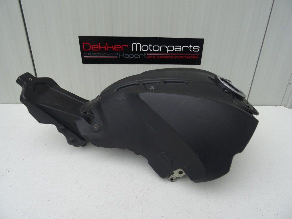 Benzine Tank / Fuel Tank Ducati Monster 696 / 796 / 1100, Motos, -, Utilisé, -, -