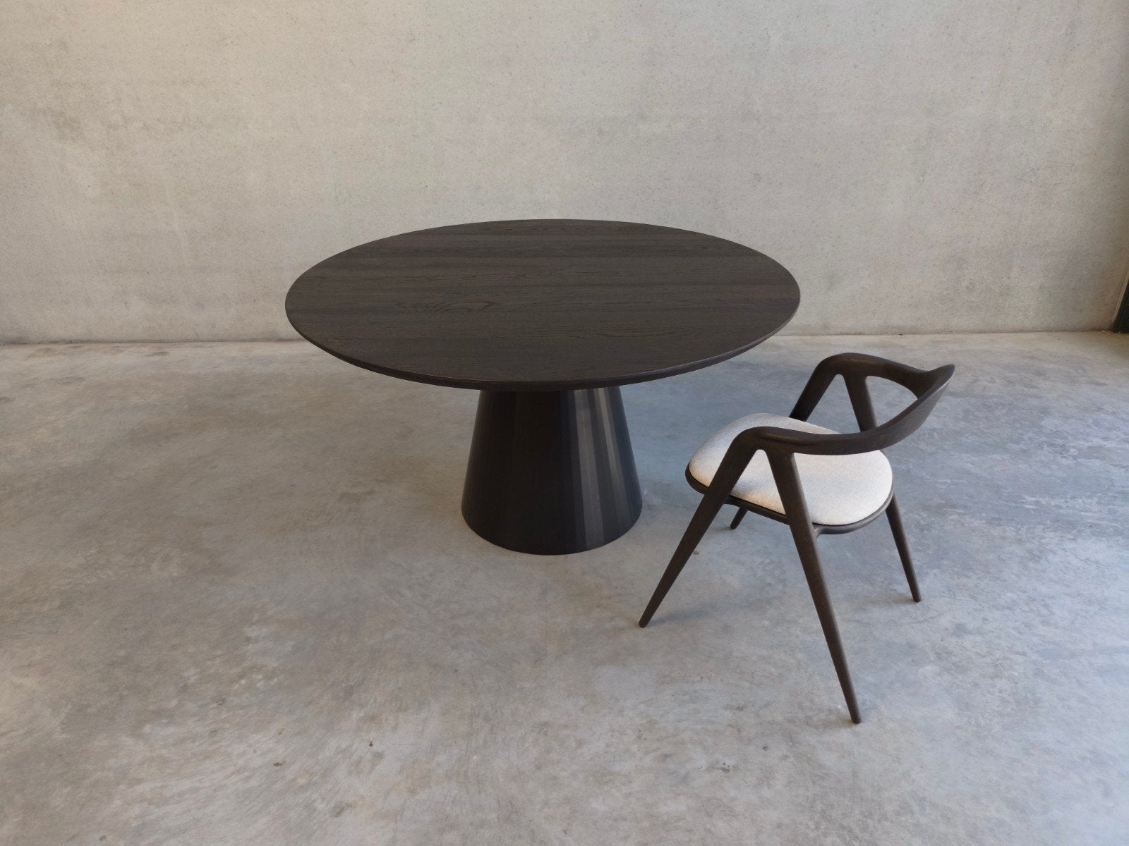 Grande table ronde en chêne massif dia 140 cm, Enlèvement ou Envoi, Neuf