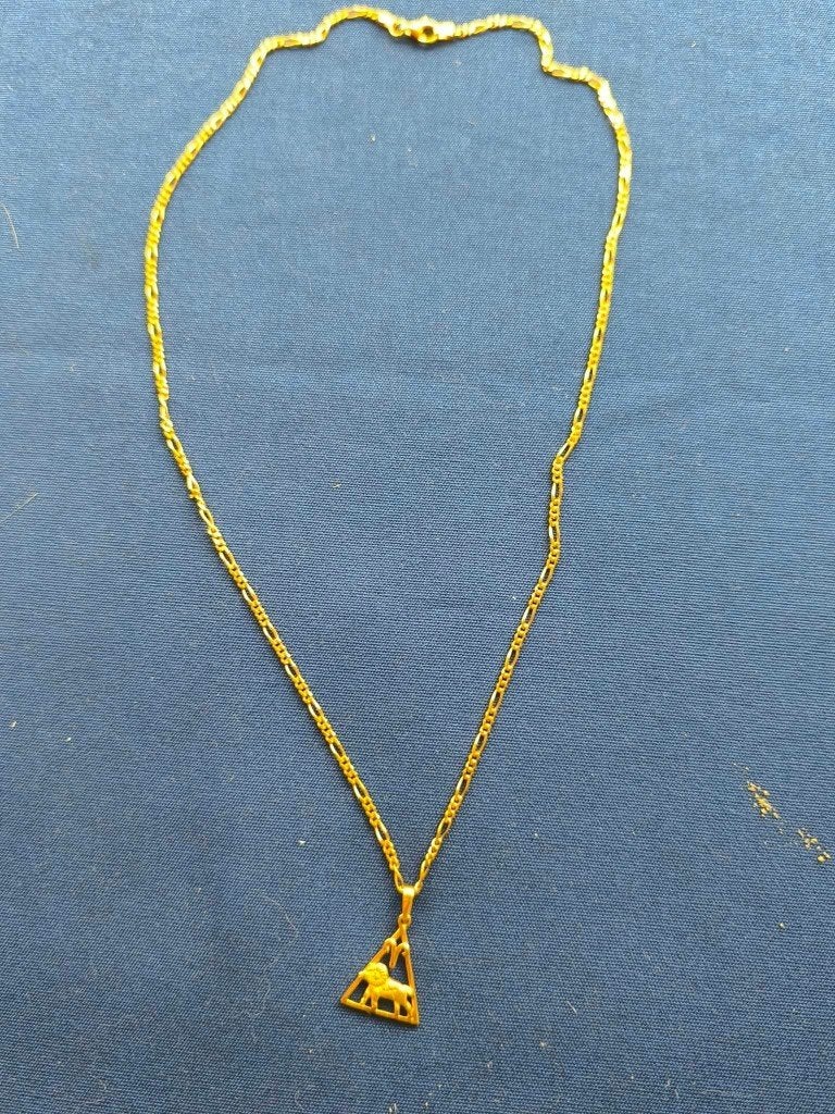 Gouden Schakelketting + Hanger Ram – 18k, Handtassen en Accessoires, Ophalen of Verzenden, Zo goed als nieuw, Goud, Goud