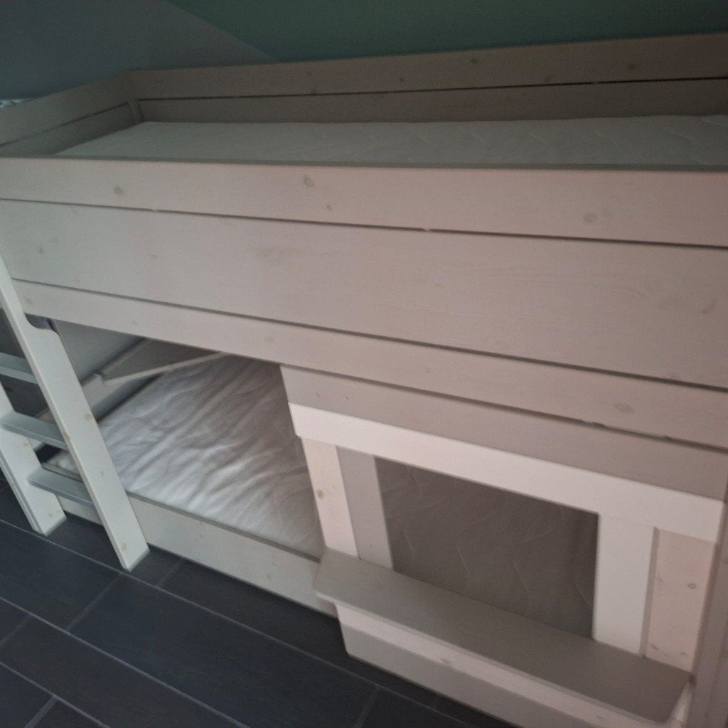 Hoogslaper met extra bed onderaan, Ophalen, Zo goed als nieuw, Hoogslaper
