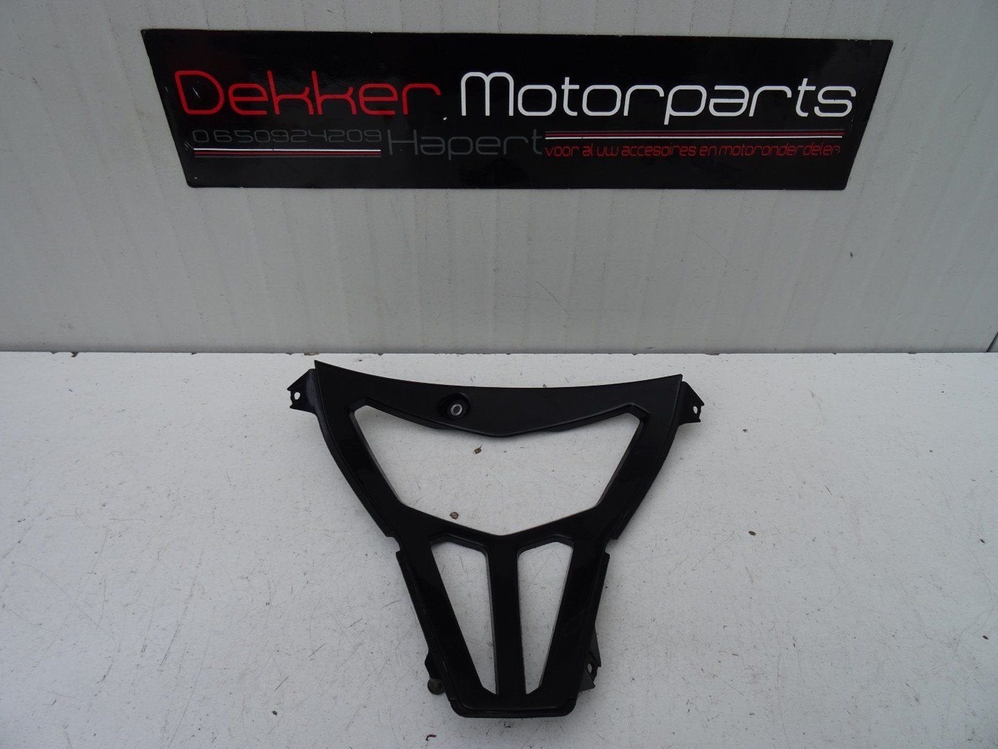 Midden kuipdeel Onderkuip / Driehoek Yamaha YZF R6 2003-2004, Gebruikt, -, -, Ophalen of Verzenden