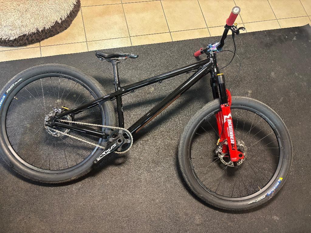 GT BICYCLES La Bomba dirt jump, Fietsen en Brommers, Ophalen of Verzenden, Nieuw, 26 inch, Overige merken