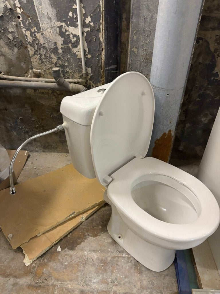 WC complet en céramique blanche, Enlèvement, Comme neuf, Toilettes