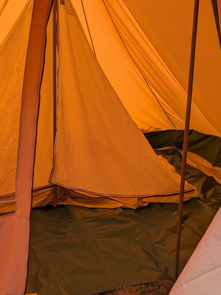 Tente (4 à 6 personnes) en coton avec auvent et abri solaire, Enlèvement, Utilisé, Jusqu'à 4