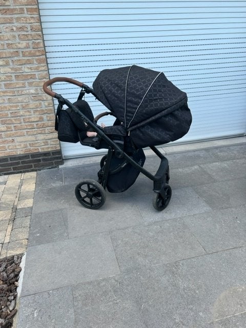 POUSSETTE Quax AVENUE - MILANO, Enfants & Bébés, Enlèvement, Comme neuf, Poussette