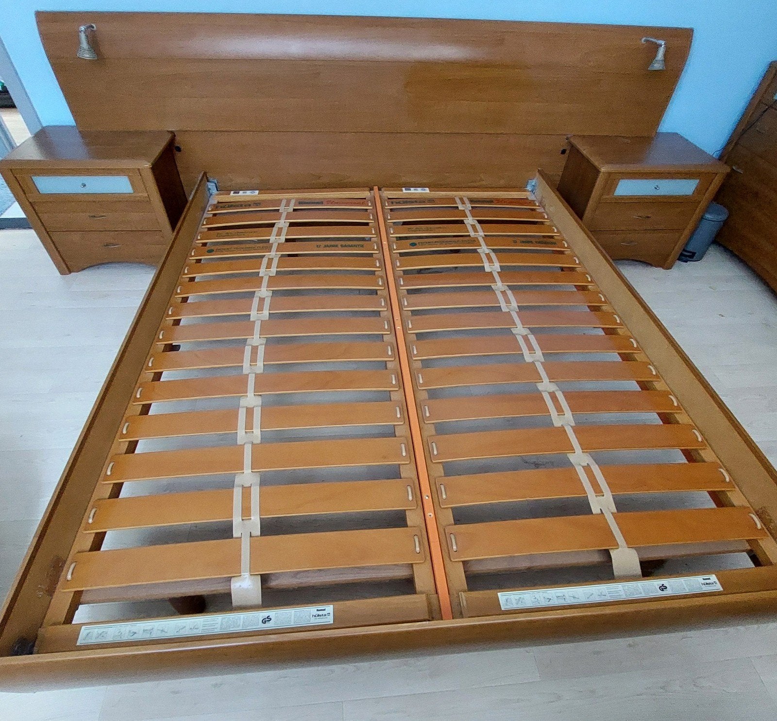 GROOT BED 160 X 200 "GRATIS", Huis en Inrichting, Ophalen, 200 cm